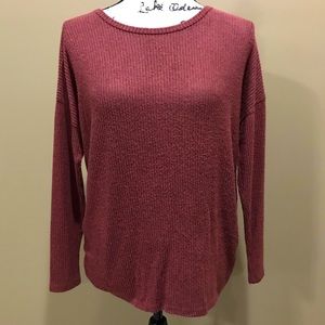 🔥 Daytrip | Open Twist Back Ribbed Blouse